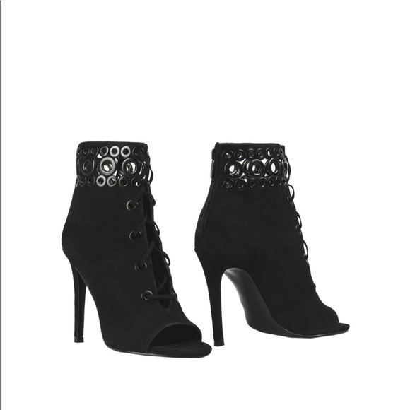 Kendall + Kylie Black Suede Leather Booties Sz 7.5 - Picture 2 of 4